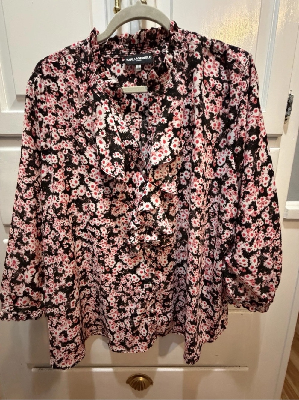KARL LAGERFELD Paris Women's 1X Floral Black & Pink Bell Sleeve Stretch Blouse